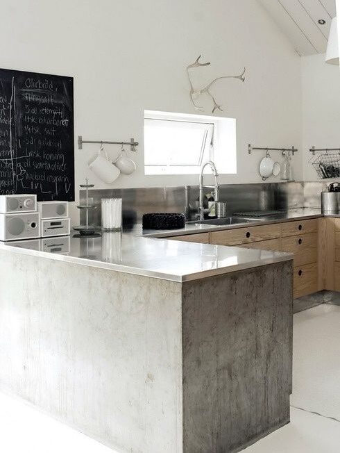 Custom kitchen countertop design - L-shaped countertop with peninsula. Short backsplash