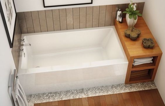 Alcove tub finished with side wooden cabinet