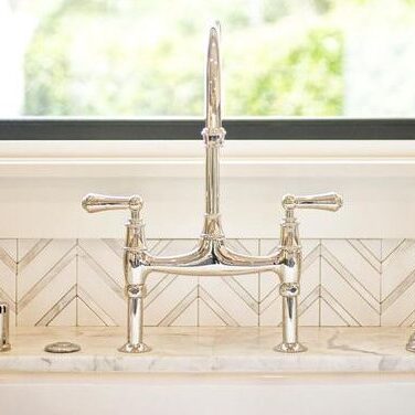 kitchen deck-mounted bridge faucet