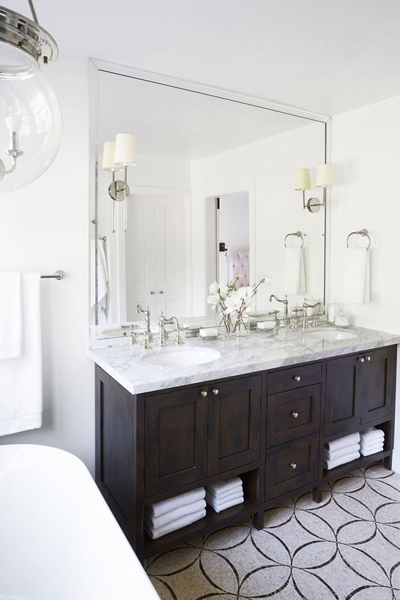 Bathroom mirror types - beveled